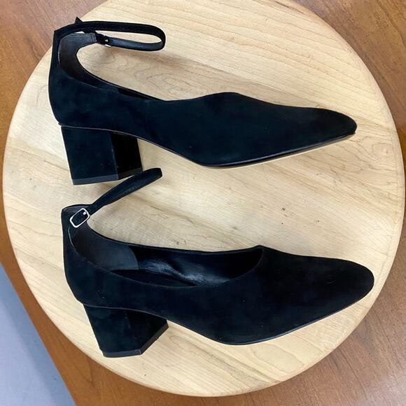 Sigerson Morrison Kairos Black Suede Round Toe Pumps Heels Women’s Sz 7 B - Picture 9 of 11